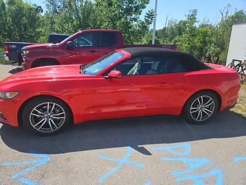 2015 Ford Mustang EcoBoost Premium