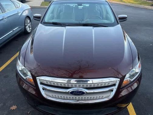 2010 Ford Taurus SEL