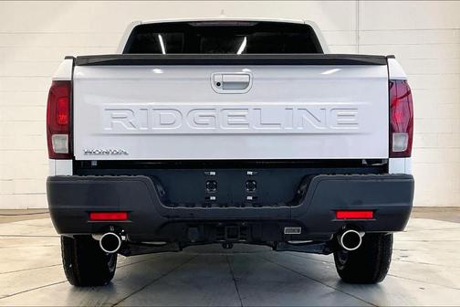 Platinum White Pearl 2026 Honda Ridgeline RTL
