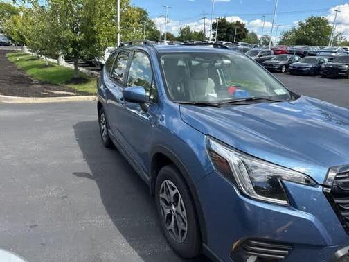 2022 Subaru Forester Premium