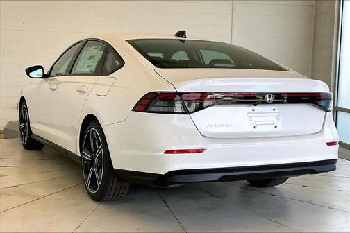 Platinum White Pearl 2026 Honda Accord SE