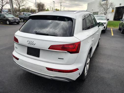 2021 Audi Q5 40 Premium Plus