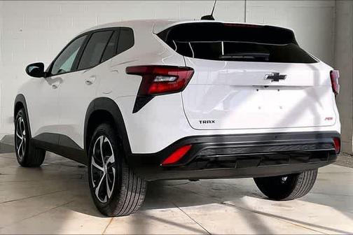 Summit White 2024 Chevrolet Trax 1RS