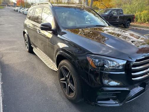 2025 Mercedes-Benz GLS 450 4MATIC