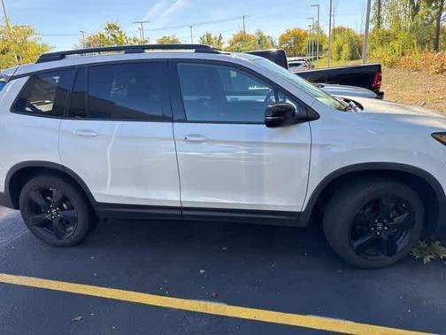 2019 Honda Passport Elite