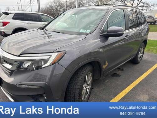 Modern Steel Metallic 2019 Honda Pilot EX