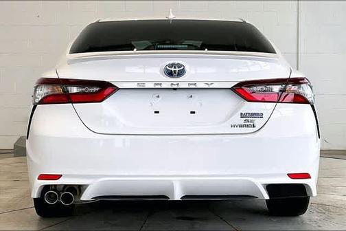 2023 Toyota Camry Hybrid SE