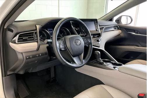 2023 Toyota Camry Hybrid SE