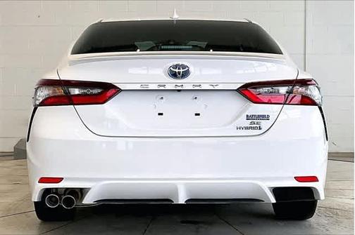 2023 Toyota Camry Hybrid SE