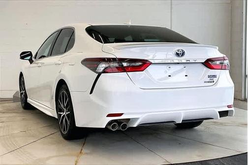 2023 Toyota Camry Hybrid SE