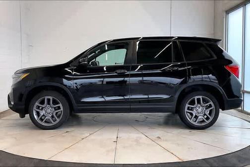 Crystal Black Pearl 2023 Honda Passport EX-L