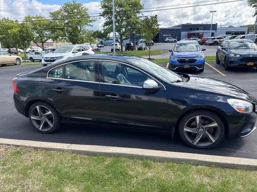 2012 Volvo S60 T6 R-Design