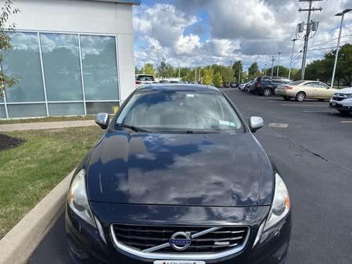 2012 Volvo S60 T6 R-Design
