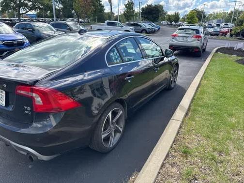 2012 Volvo S60 T6 R-Design