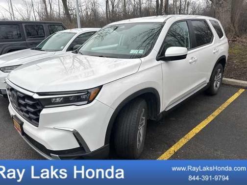 Platinum White Pearl 2024 Honda Pilot EX-L