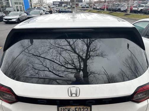 Platinum White Pearl 2024 Honda Pilot EX-L