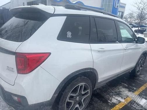 2023 Honda Passport Elite
