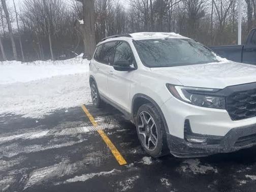 2023 Honda Passport Elite