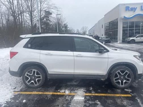 2023 Honda Passport Elite