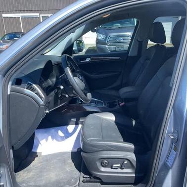 Silver 2016 Audi Q5 2.0T Premium