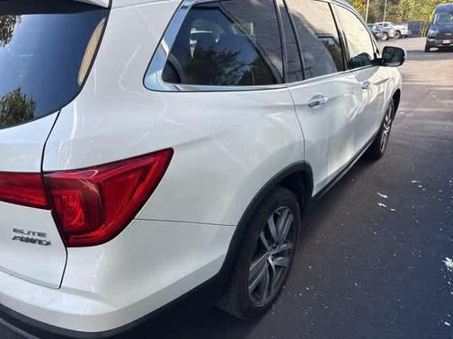 2017 Honda Pilot Elite