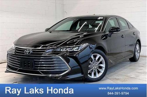 2019 Toyota Avalon XLE