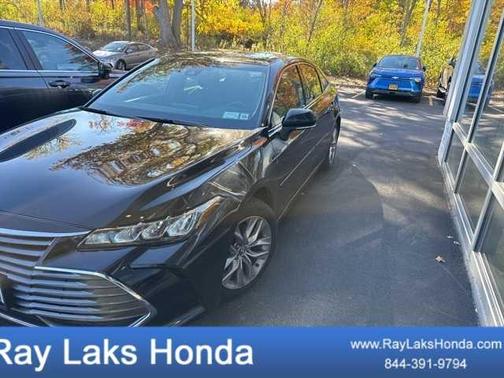 2019 Toyota Avalon XLE