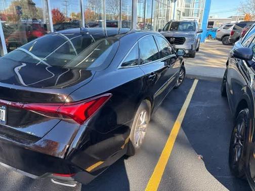 2019 Toyota Avalon XLE