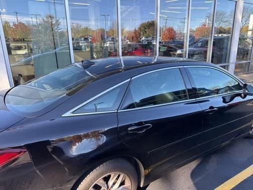 2019 Toyota Avalon XLE