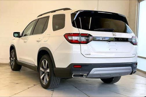 Platinum White Pearl 2024 Honda Pilot Elite
