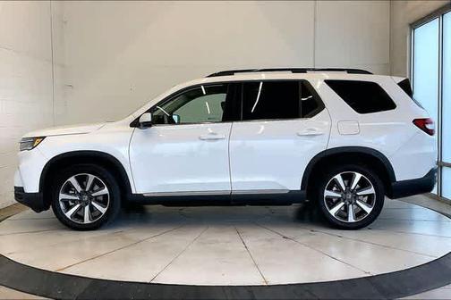 Platinum White Pearl 2024 Honda Pilot Elite