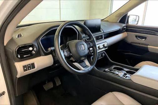 Platinum White Pearl 2024 Honda Pilot Elite