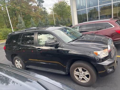 2017 Toyota Sequoia SR5