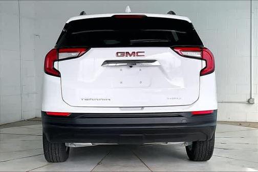 Summit White 2023 GMC Terrain SLE