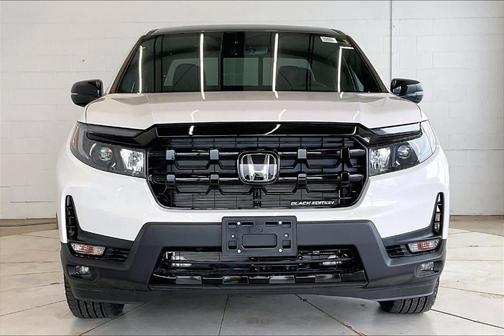 Platinum White Pearl 2026 Honda Ridgeline Black Edition Two-Tone