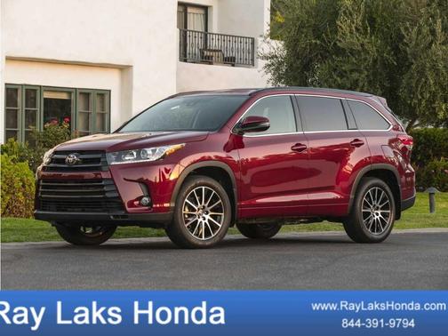 Predawn Gray Mica 2018 Toyota Highlander XLE