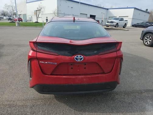 2021 Toyota Prius Prime LE