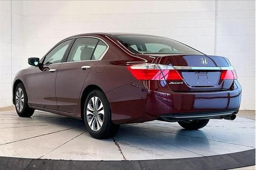 Photo 5 of 35 of 2015 Honda Accord LX
