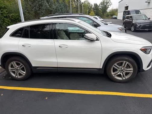 2022 Mercedes-Benz GLA 250 Base 4MATIC