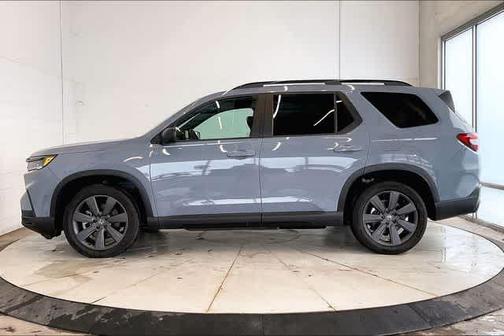 2024 Honda Pilot Sport