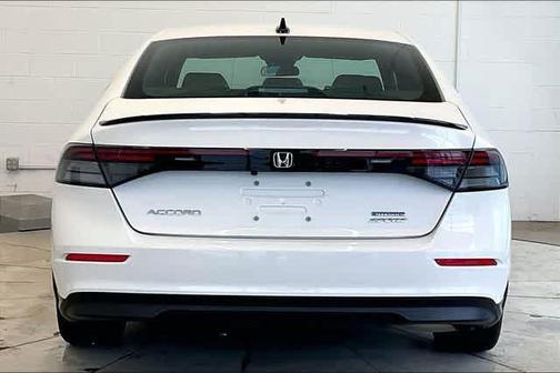 Platinum White Pearl 2025 Honda Accord Hybrid Sport