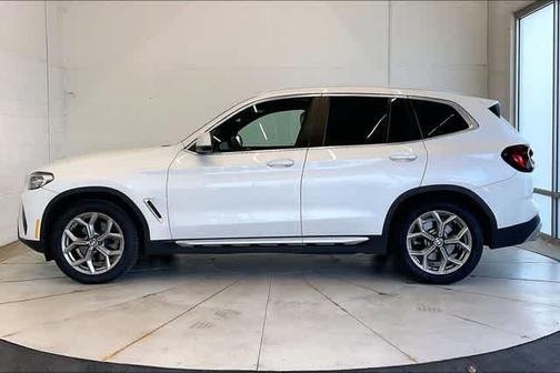 Mineral White Metallic 2022 BMW X3 xDrive30i