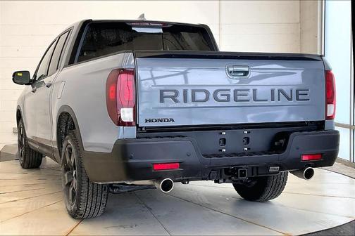 Sonic Gray Pearl 2026 Honda Ridgeline Black Edition