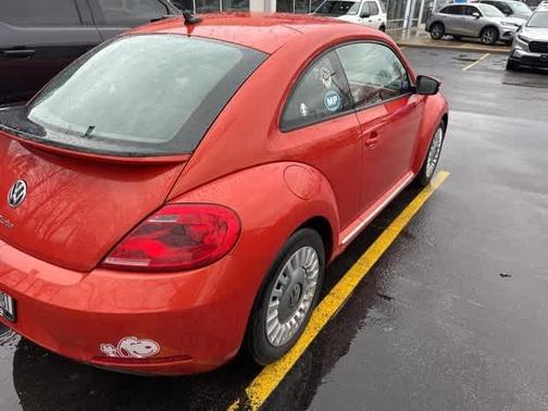 2016 Volkswagen Beetle 1.8T SE