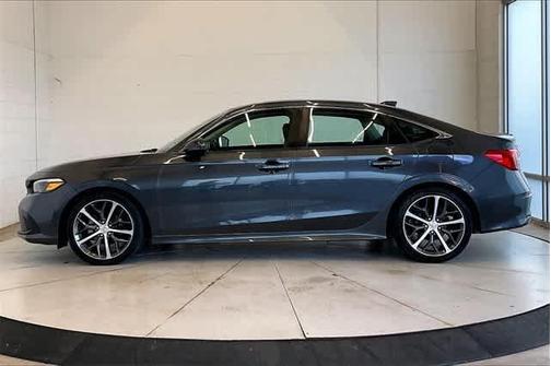2022 Honda Civic Touring