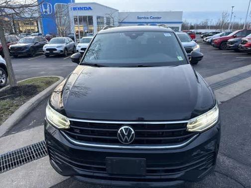 2023 Volkswagen Tiguan 2.0T SE R-Line Black