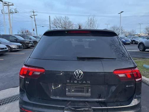 2023 Volkswagen Tiguan 2.0T SE R-Line Black
