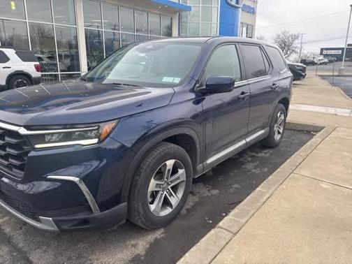 2023 Honda Pilot EX-L 7-Passenger