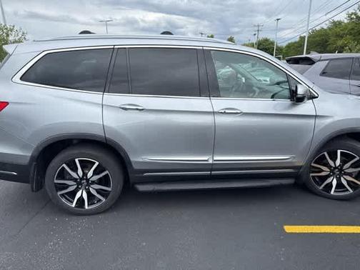 2019 Honda Pilot Touring 7-Passenger