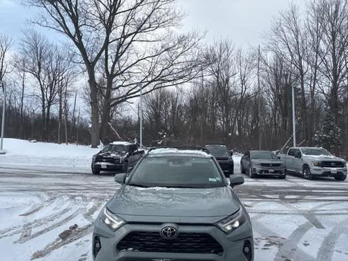 2023 Toyota RAV4 XLE Premium